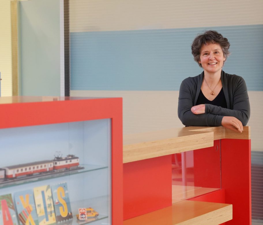 Une nuit qui a tout changé. Une vie qui a dû se reconstruire. Il y a dix ans, la pédiatre Stephanie Stücheli-Herlach a survécu à une sepsis.